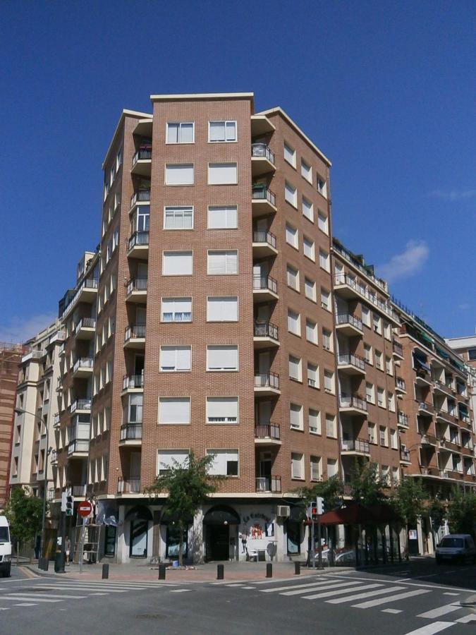 Apartamento Con Vistas Al Estadio San Mames ビルバオ エクステリア 写真